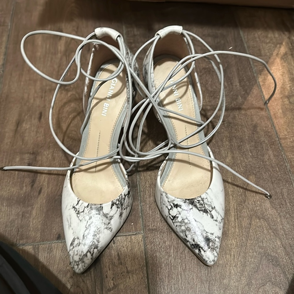 Gianni Bini marble heels